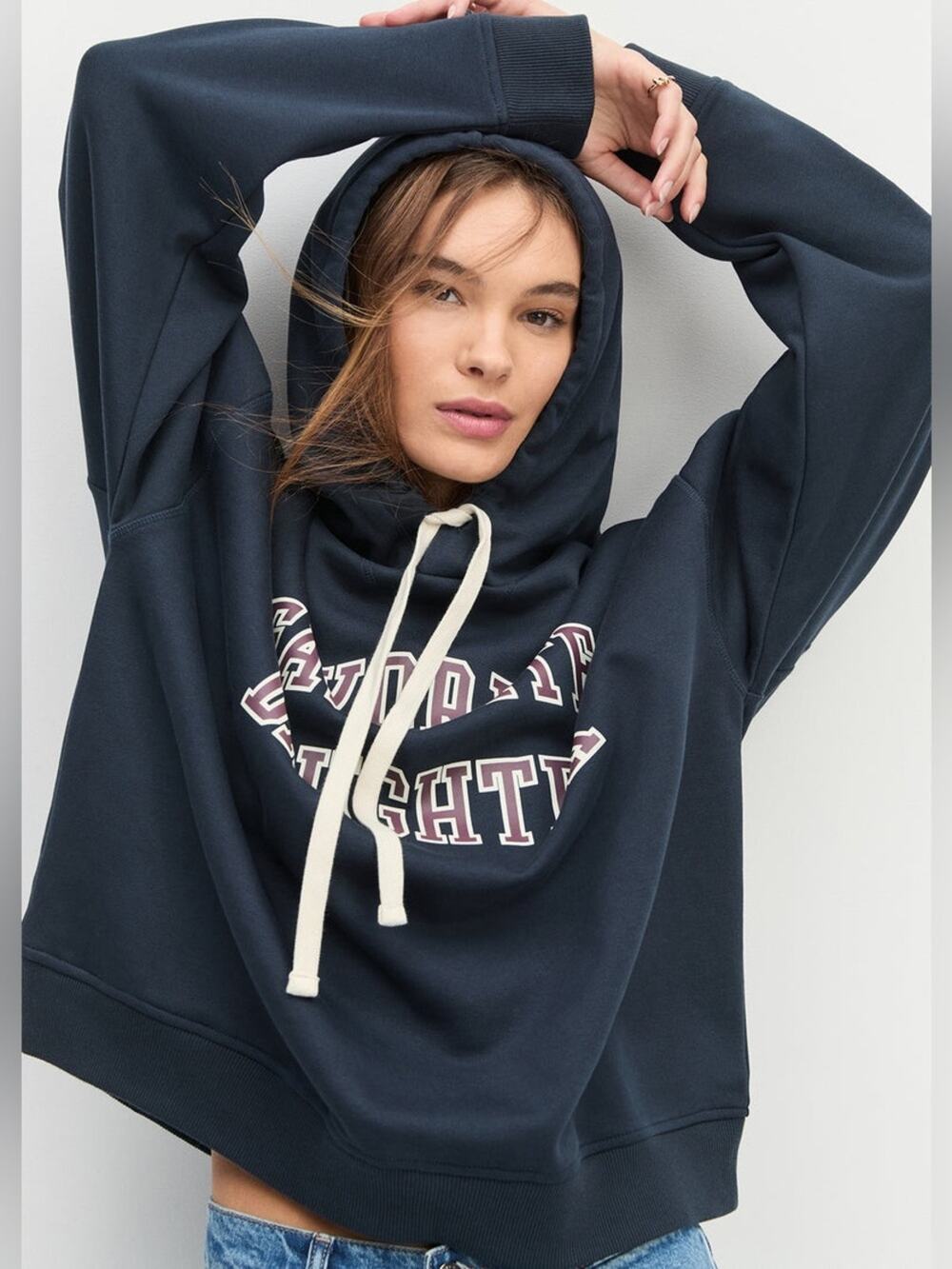 Favorite Daughter The Collegiate Hoodie in Navy Burgundy M